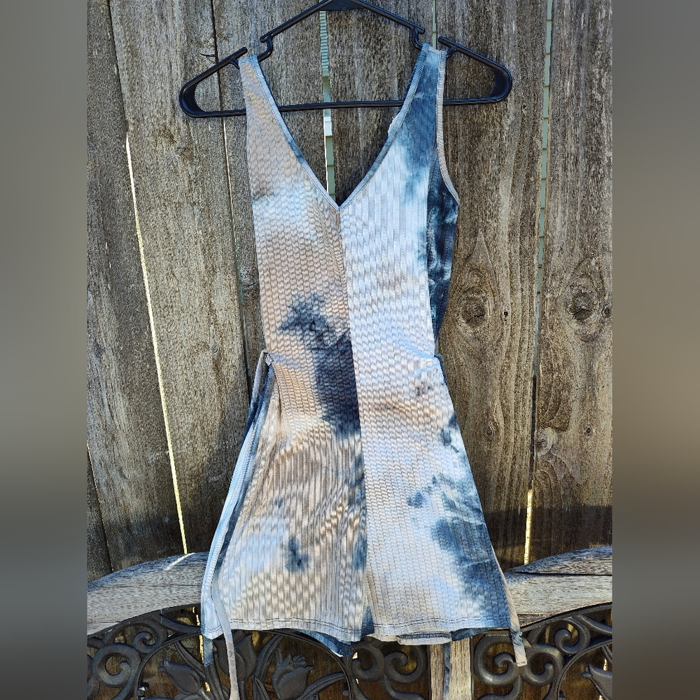 Women's sz small tye dye bodysuit